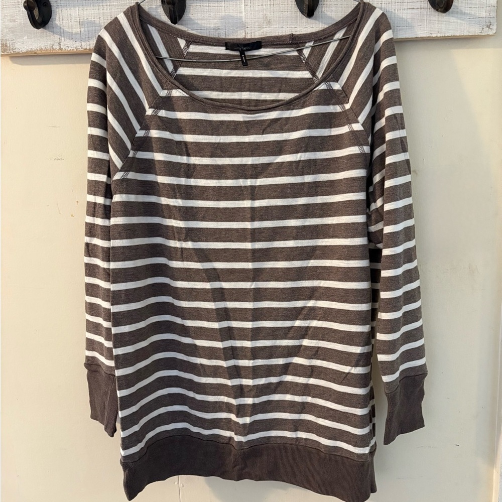 Daisy Fuentes Brown and White Striped Sweater